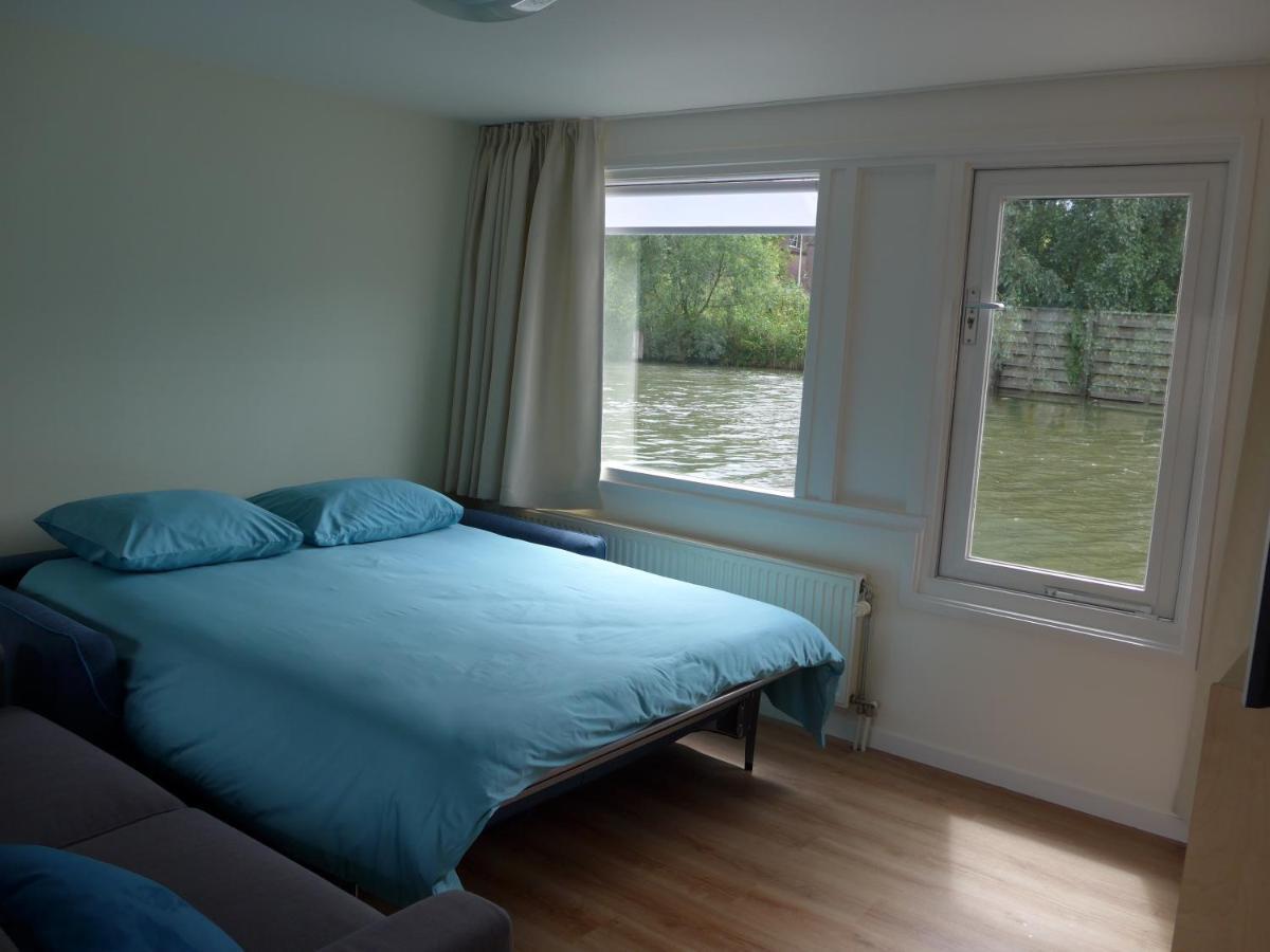 Houseboat In The Center, 5 Min Walk To Tropical Museum, Free Wifi! Leilighet Amsterdam Eksteriør bilde